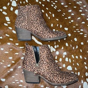 Cheetah Booties🤎🖤